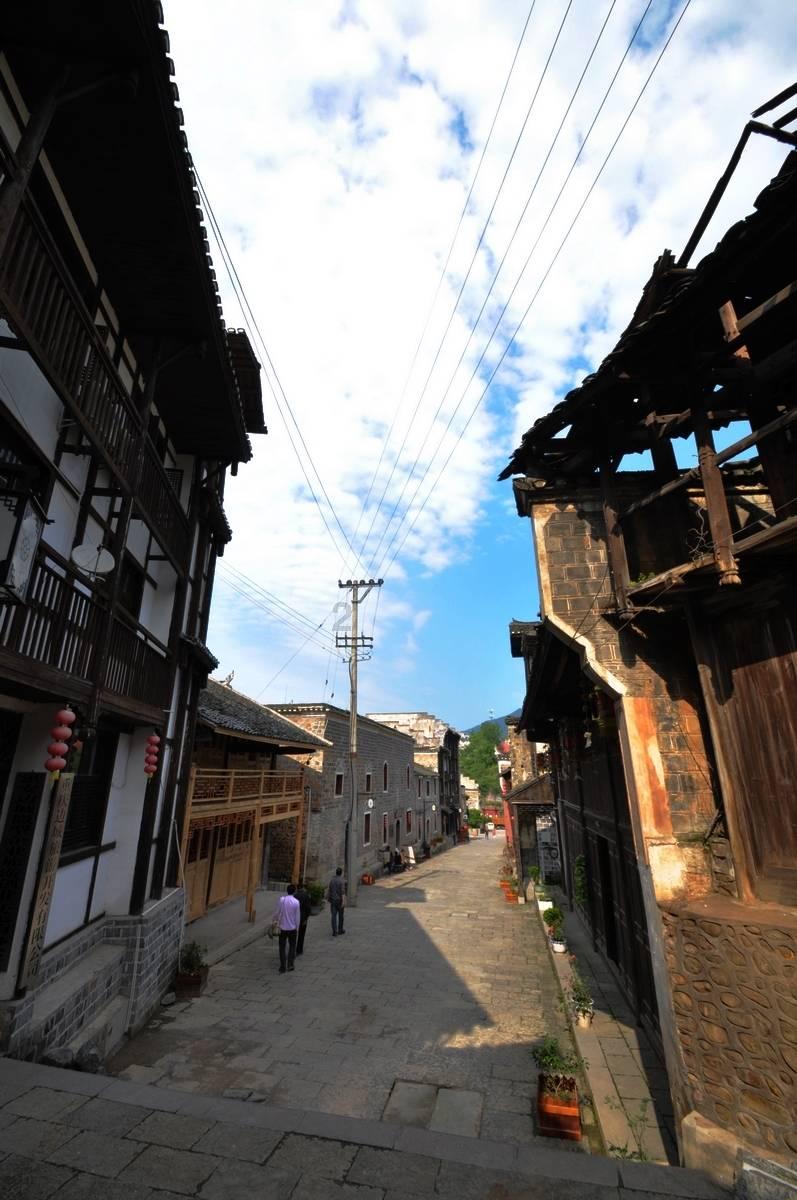 逃离无人大住宅